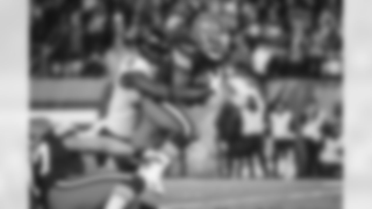 Running back Kareem Hunt (27) during a NFL football game between the Baltimore Ravens and Cleveland Browns on December 17, 2022 at FirstEnergy Stadium.