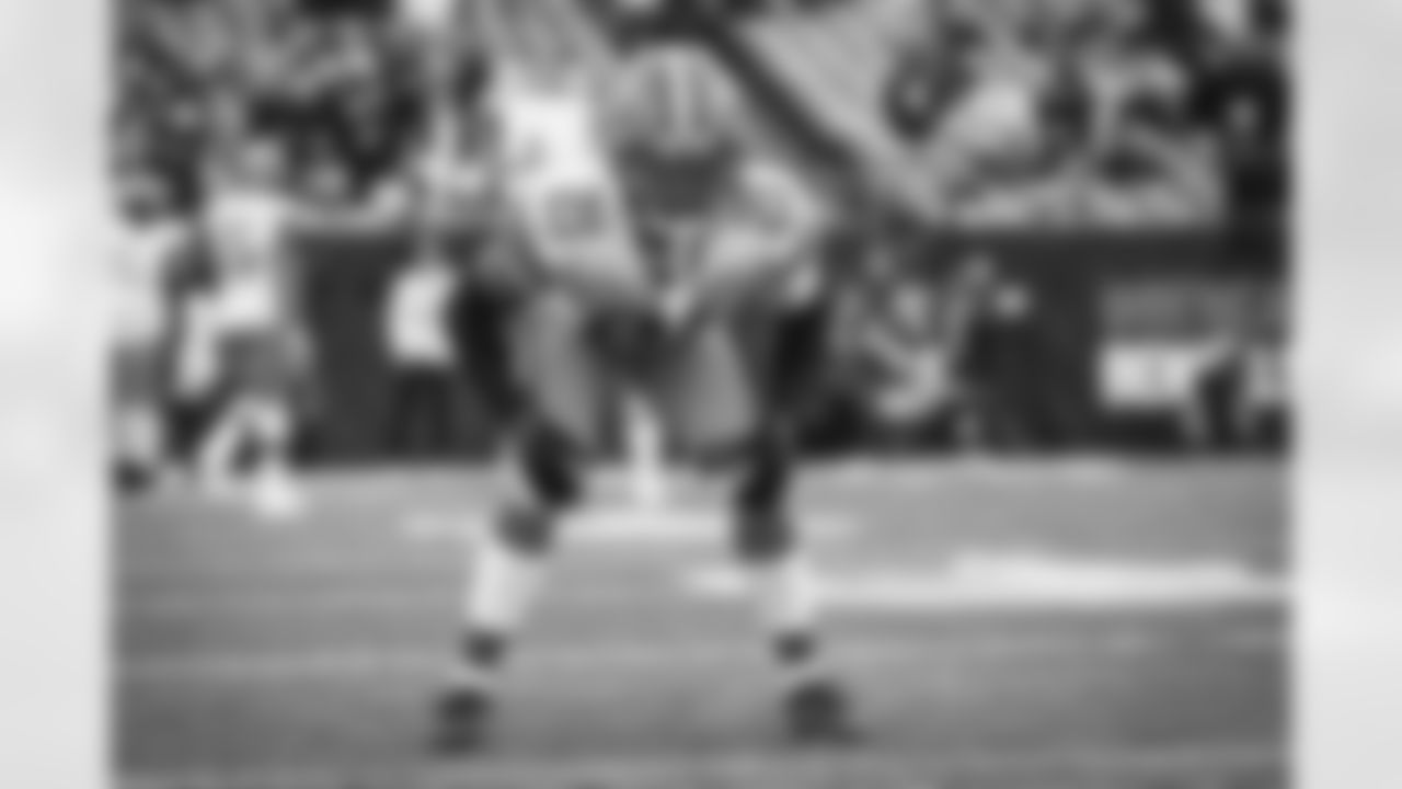 Cornerback Denzel Ward (21) before a NFL football game between the Cleveland Browns and Cincinnati Bengals on December 11, 2022 at Paycor Stadium.