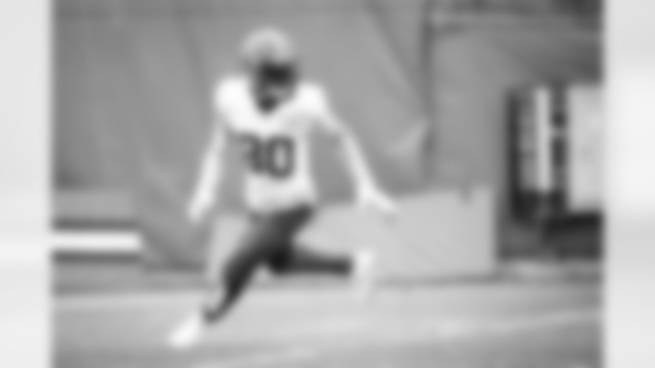 Wide receiver Jarvis Landry (80) during practice on December 30, 2021.