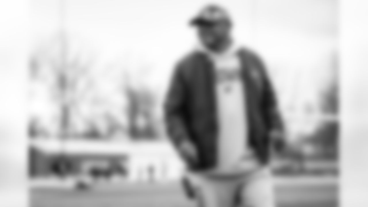 Defensive Coordinator Joe Woods during practice at CrossCountry Mortgage Campus on December 29, 2022.
