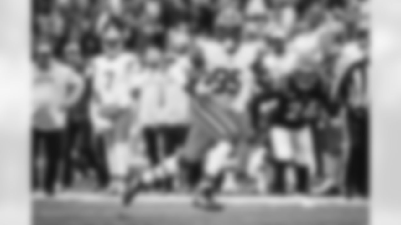 Tight end David Njoku (85) during a NFL football game between the Cleveland Browns and Cincinnati Bengals on December 11, 2022 at Paycor Stadium.