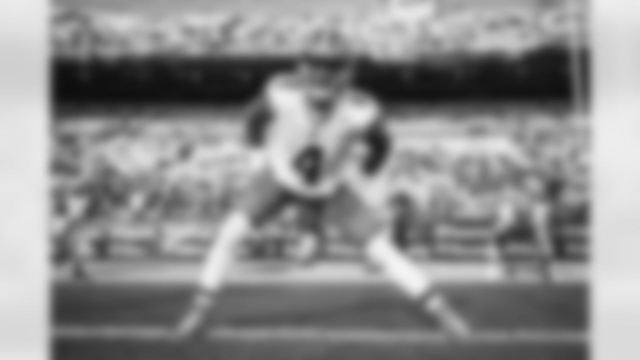 Quarterback Deshaun Watson (4) before a NFL football game between the Cleveland Browns and Pittsburgh Steelers on January 8, 2023 at Acrisure Stadium.