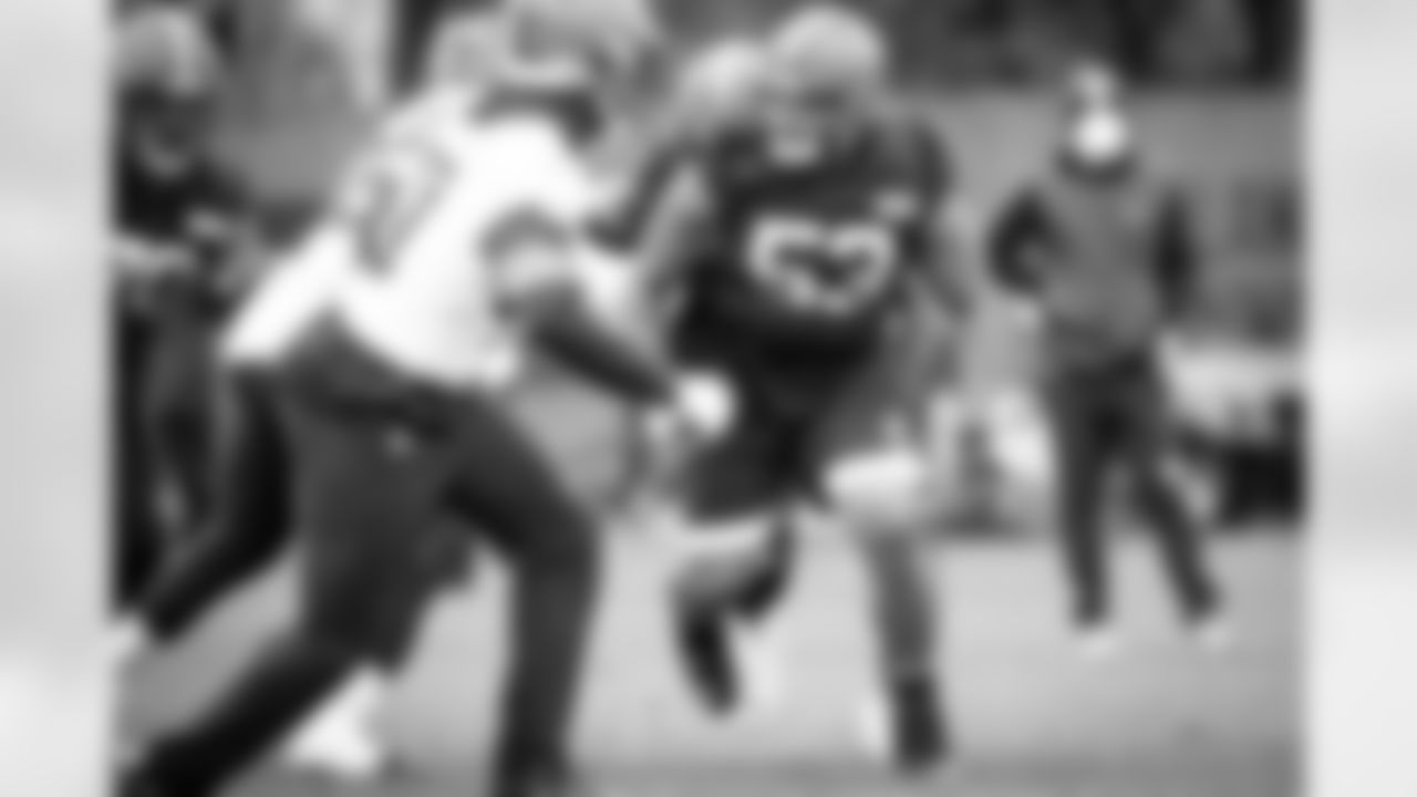 Center Nick Harris (53) during practice on October 29, 2020