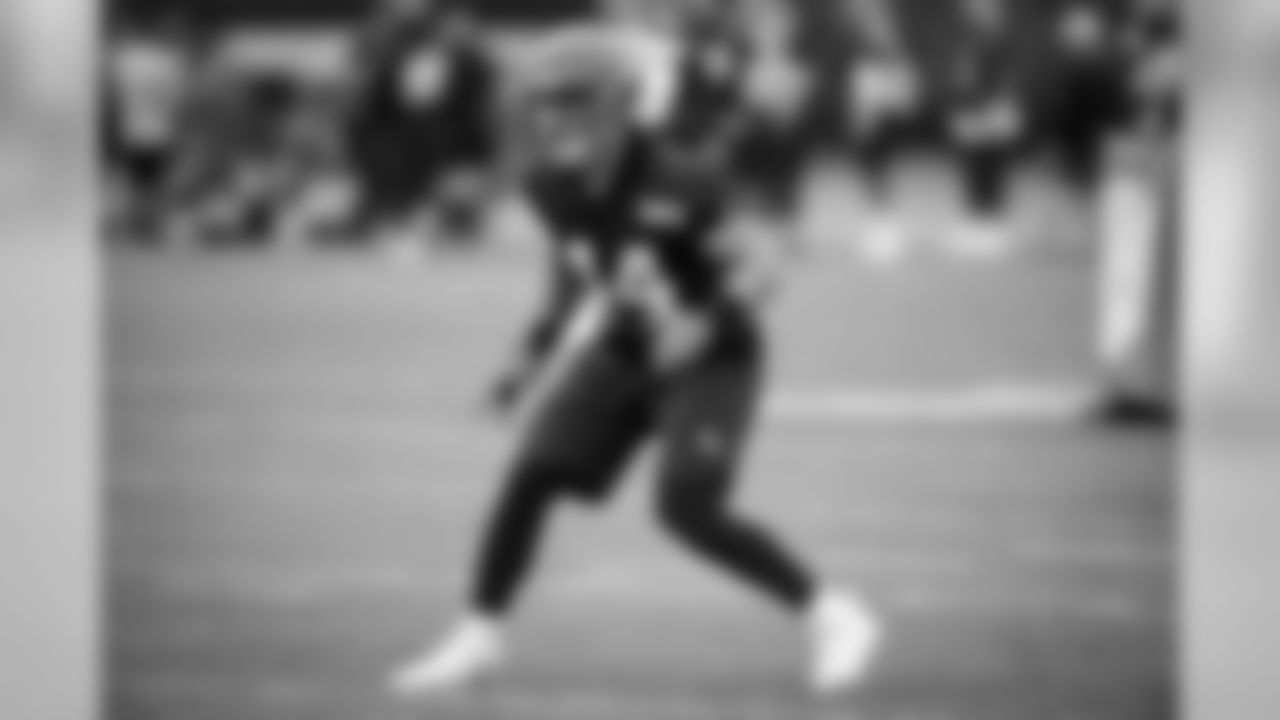 Linebacker Sione Takitaki (44) during the fifth practice of OTAs on May 22, 2019.