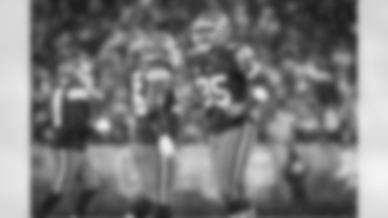 Defensive end Myles Garrett (95) during a NFL football game between the Baltimore Ravens and Cleveland Browns on December 17, 2022 at FirstEnergy Stadium.