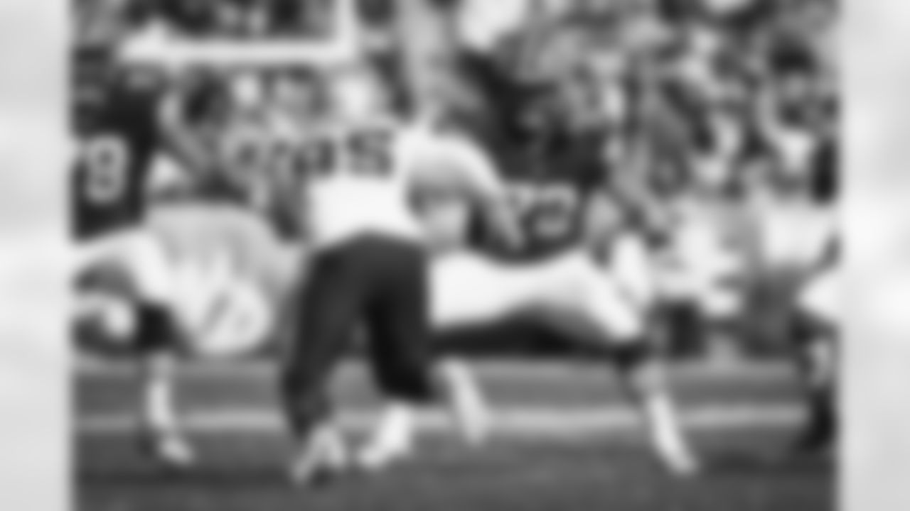 Offensive guard Hjalte Froholdt (72) during a NFL football game between the New England Patriots and Cleveland Browns on October 16, 2022 at FirstEnergy Stadium.