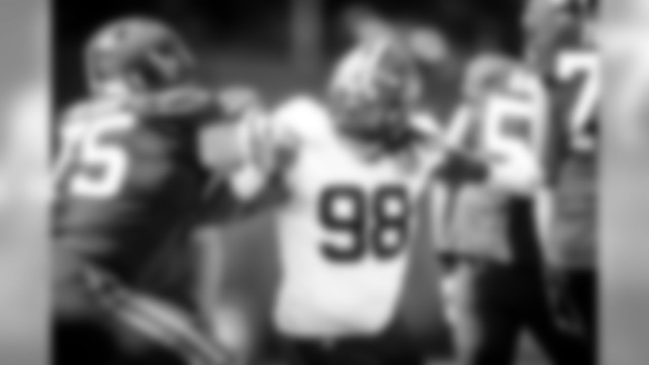 Defensive tackle Sheldon Richardson (98) during practice on August 18, 2020