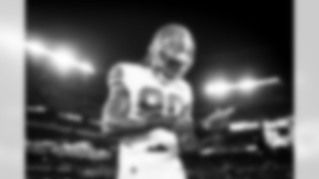 Defensive end Jadeveon Clowney (90) before a NFL football game between the Cleveland Browns and Baltimore Ravens on Sunday Night Football on November 28, 2021 at M&T Bank Stadium. The Browns lost 10-16.