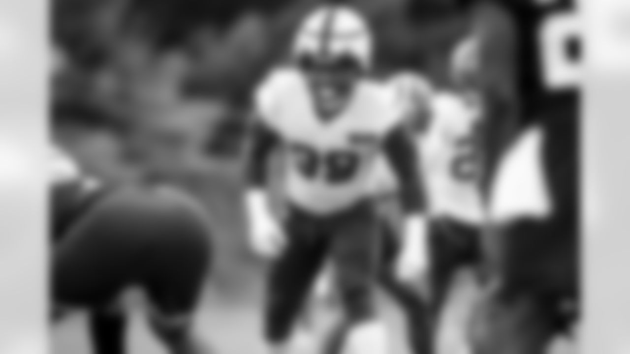 Defensive end Za'Darius Smith (99) during Day 3 of Training Camp at The Greenbrier on July 27, 2023.