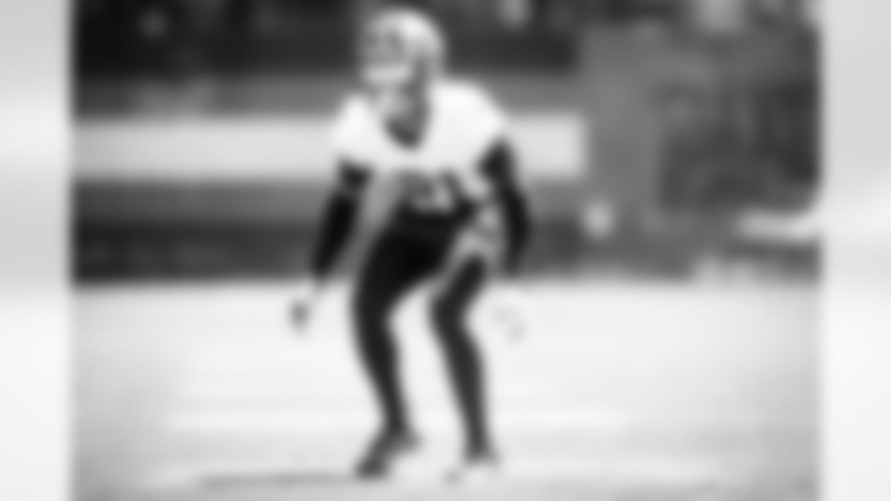 Cornerback Denzel Ward (21) during the second day of minicamp on June 16, 2021.