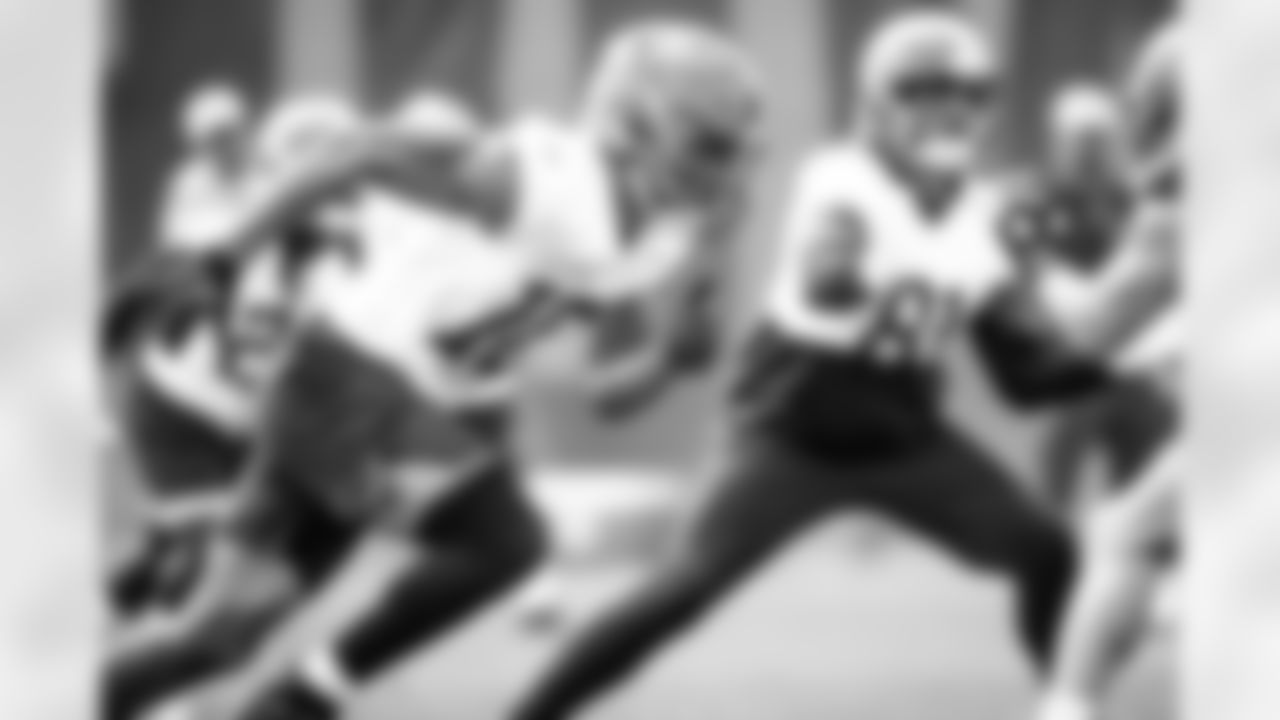 Wide receiver Anthony Schwartz (10) during practice on October 6, 2021.