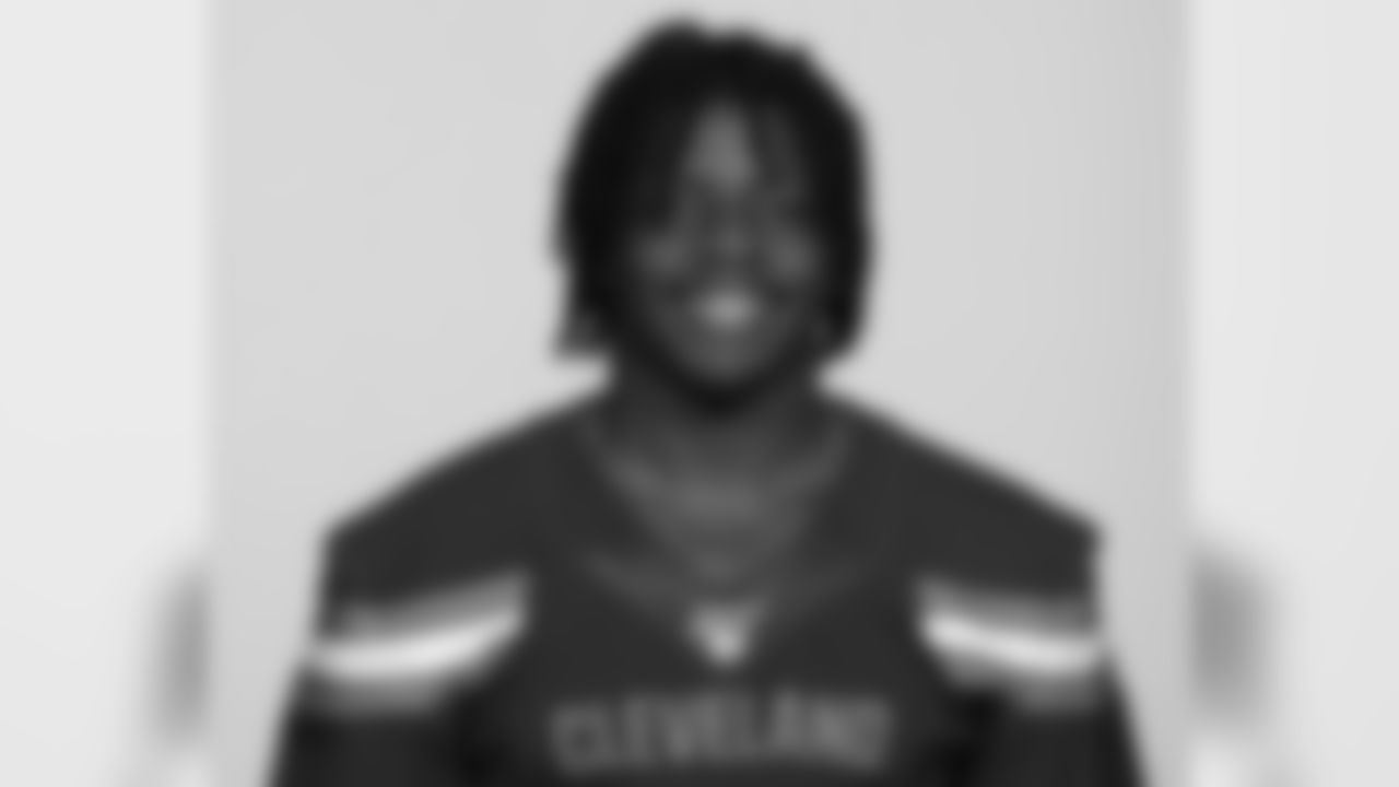 Running Back DÕErnest Johnson (30)