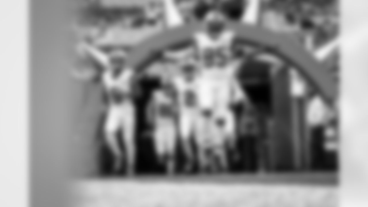 Tight end David Njoku (85) before a NFL football game between the San Francisco 49ers and Cleveland Browns on October 15, 2023 at Cleveland Browns Stadium.