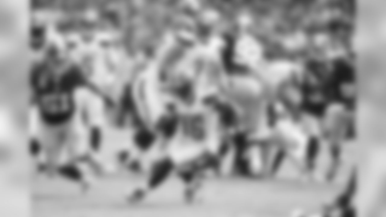 WR Andrew Hawkins runs with the ball.
