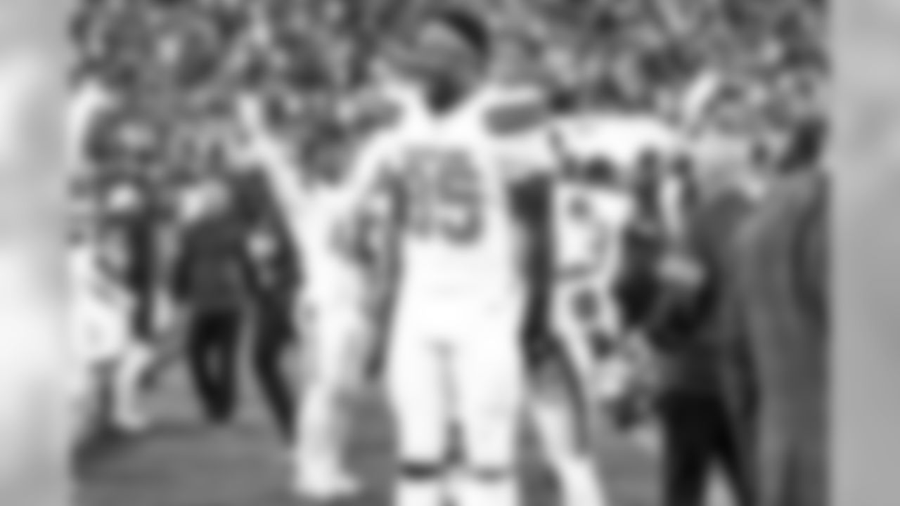 Check out our favorite photos of David Njoku and Myles Garrett