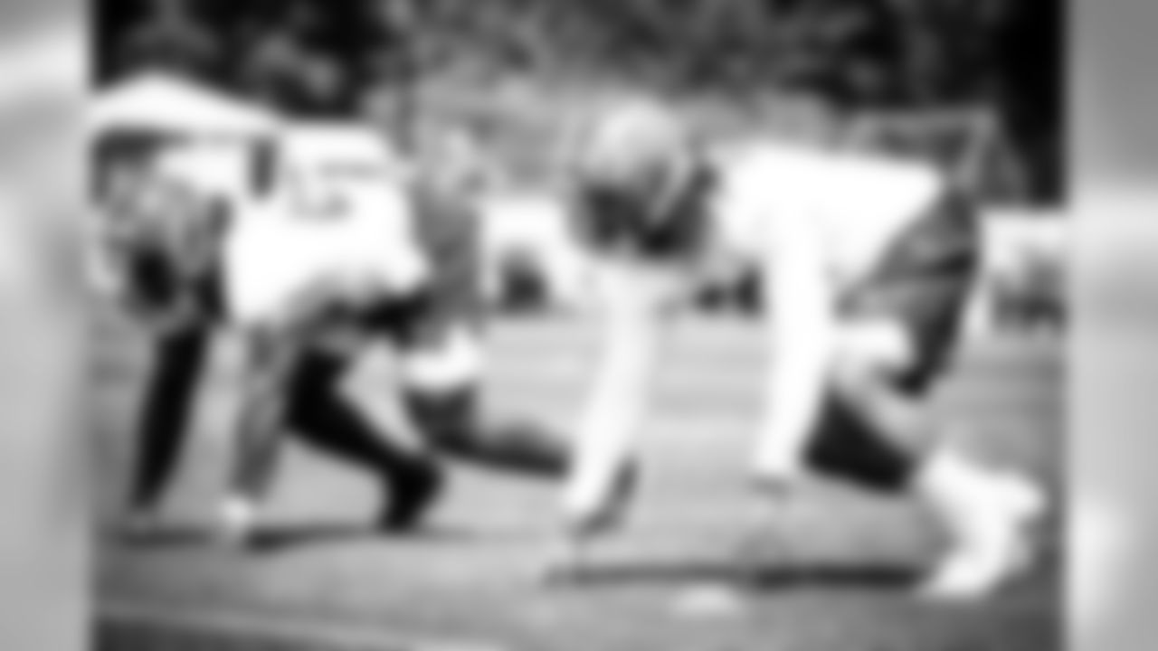 Defensive tackle Sheldon Richardson (98) during practice on August 13, 2020