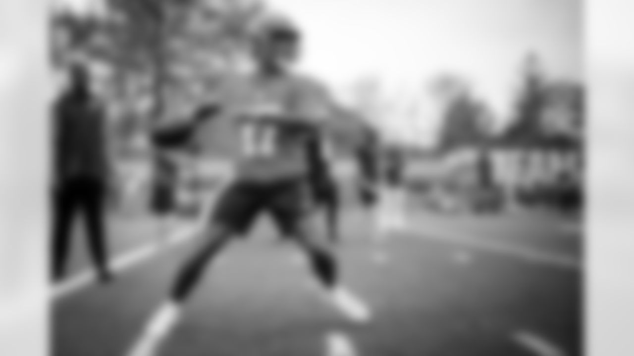 Quarterback Dorian Thompson-Robinson (17) during practice on the first day of Rookie Minicamp at CrossCountry Mortgage Campus on May 12, 2023.