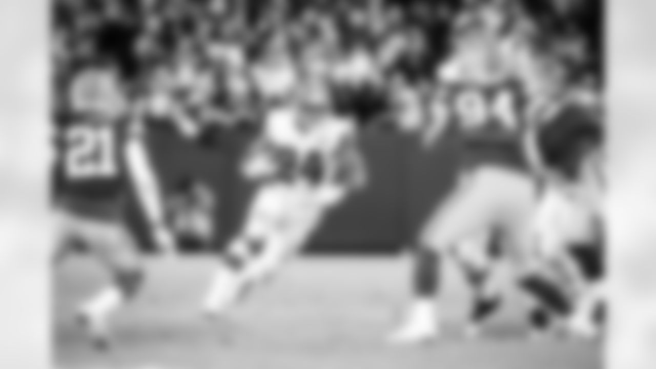 Running back Nick Chubb (24) during a NFL football game between the Cleveland Browns and Green Bay Packers on December 25, 2021 at Lambeau Field. The Browns lost 22-24.