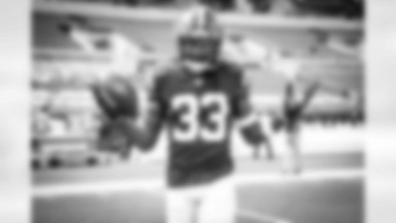 Safety Ronnie Harrison (33) before an NFL football game between the Cleveland Browns and Baltimore Ravens on September 13, 2020 at M&T Bank Stadium. The Browns lost 6–38.