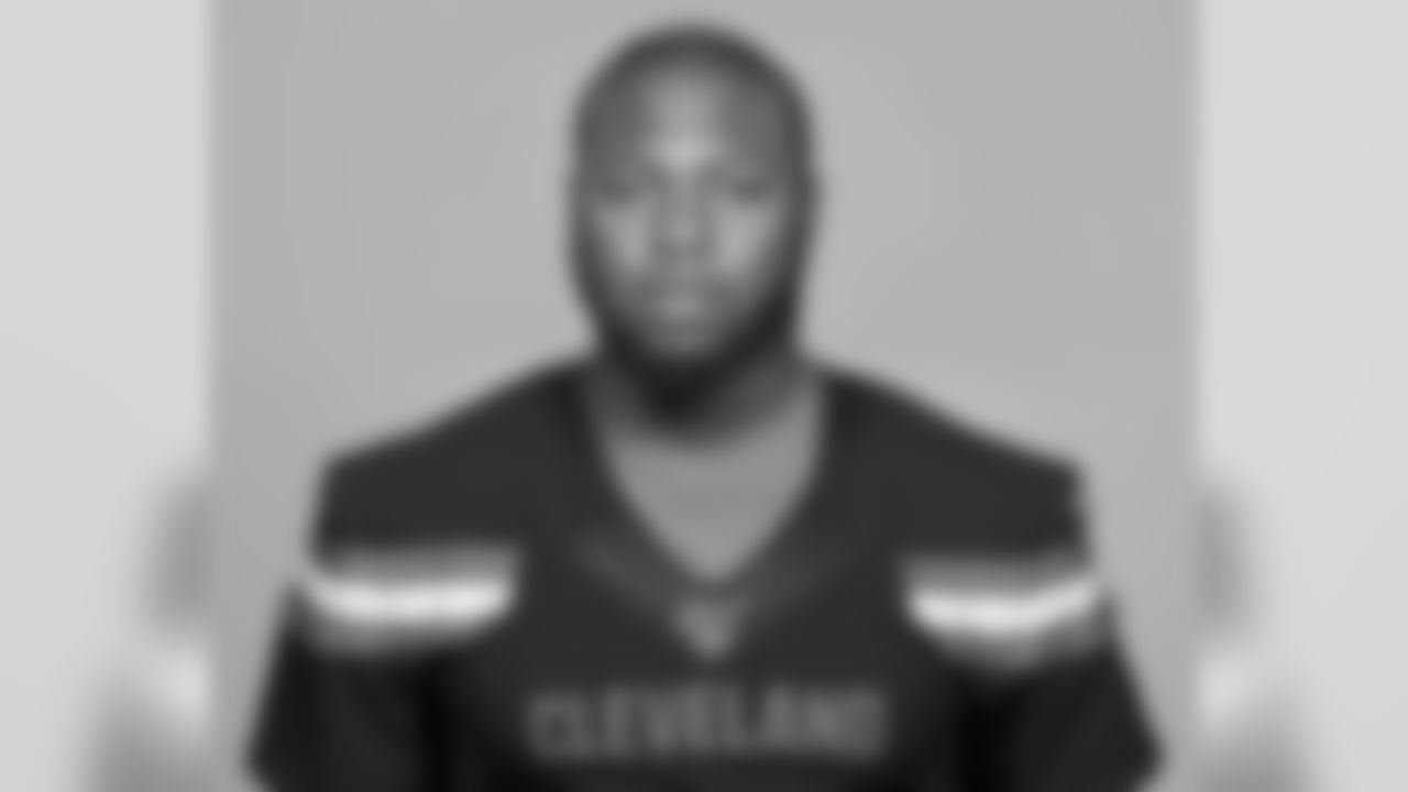 Defensive tackle Trevon Coley (93)
