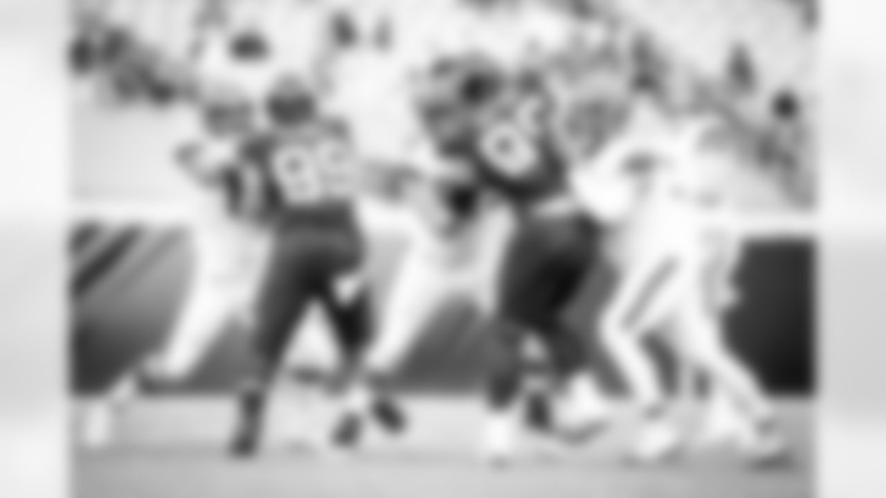 Center JC Tretter (64), Offensive guard Joel Bitonio (75) and Offensive tackle Jedrick Wills Jr. (71) during a NFL football game between the Cleveland Browns and Jacksonville Jaguars on November 29, 2020 at TIAA Bank Field. The Browns won 27-25.