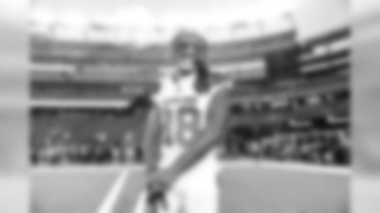 The Cleveland Browns prepare to face the New England Patriots in Week 8.