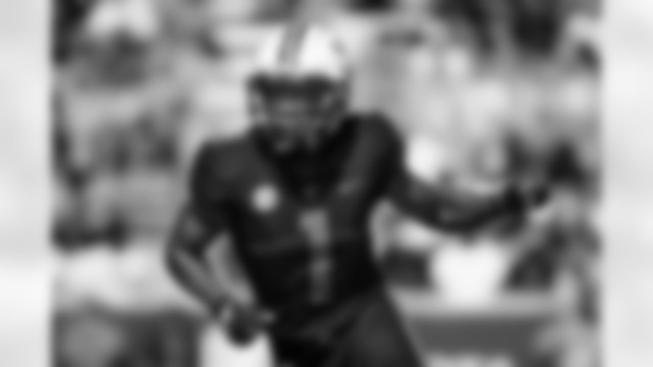 Tennessee wide receiver Velus Jones Jr. (1) plays against South Carolina during an NCAA football game against South Carolina on Saturday, Oct. 9, 2021, in Knoxville, Tenn. (AP Photo/John Amis)