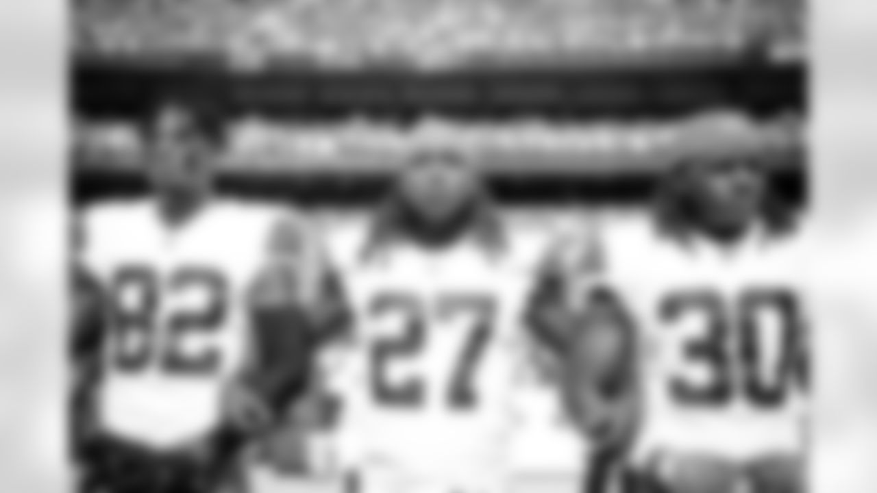Running Back Kareem Hunt (27) before a NFL football game between the Cleveland Browns and Kansas City Chiefs on September 12, 2021 at GEHA Field at Arrowhead Stadium. The Browns lost 29-33.