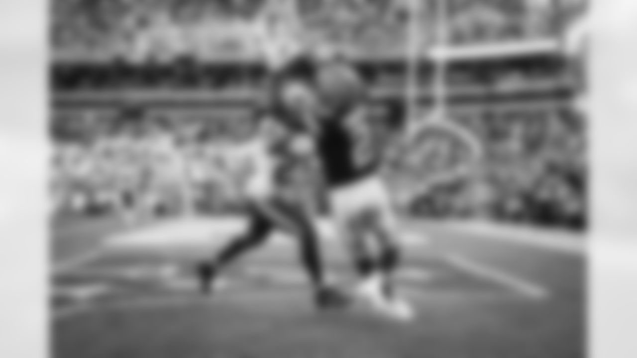 Wide Receiver Amari Cooper (2) during a NFL football game between the New England Patriots and Cleveland Browns on October 16, 2022 at FirstEnergy Stadium.