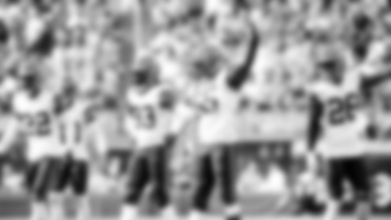 The Cleveland Browns play the Los Angeles Chargers in Week 5 of the 2021 season.