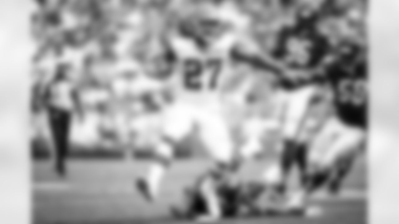 Running Back Kareem Hunt (27) during a NFL football game between the Chicago Bears and Cleveland Browns on September 26, 2021 at FirstEnergy Stadium. The Browns won 26-6.