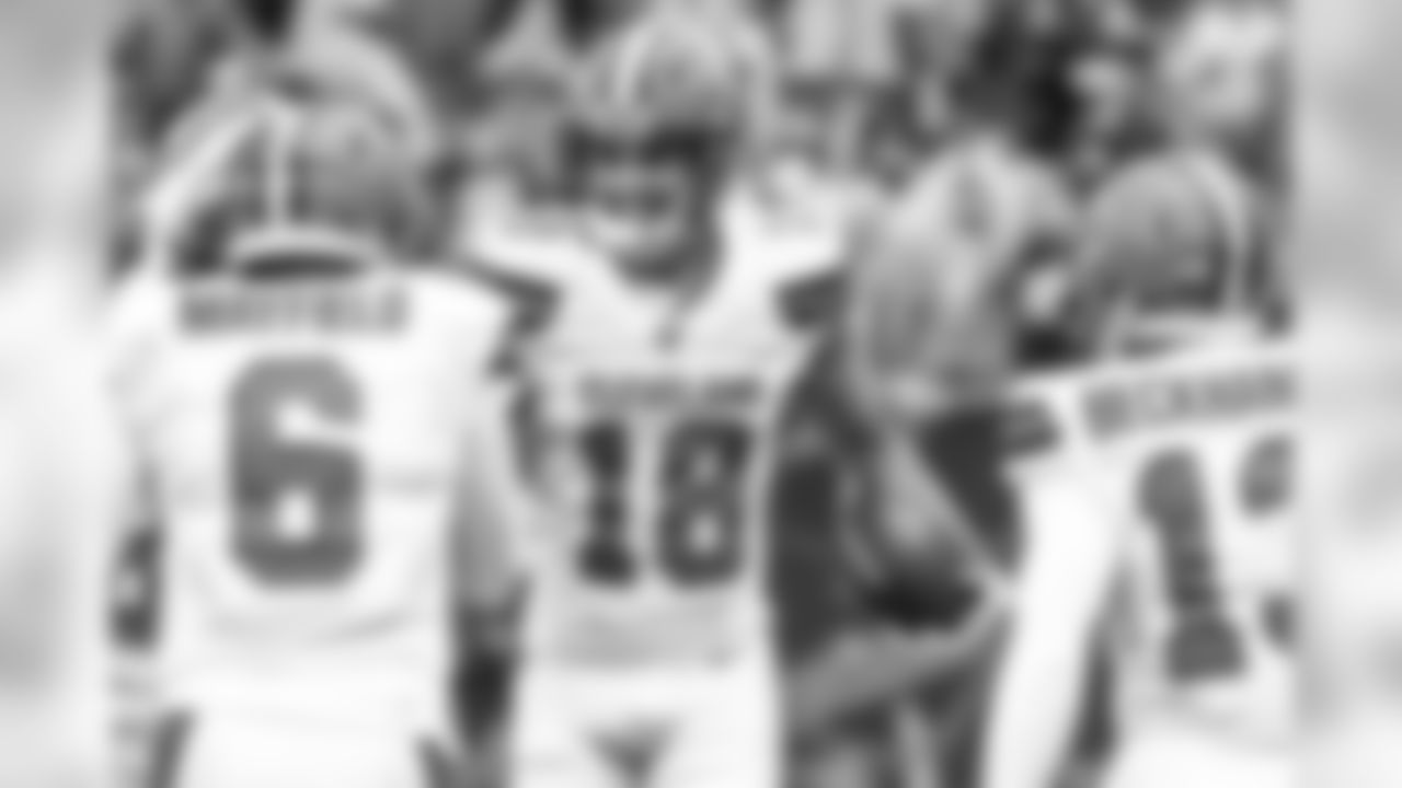 Wide receiver Damion Ratley (18)