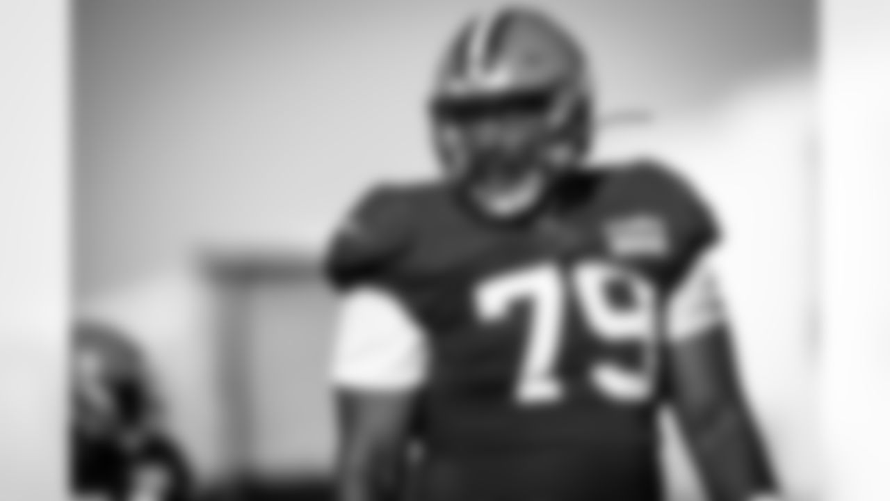 Offensive tackle Tyrone Wheatley Jr. (79) during practice at CrossCountry Mortgage Campus on November 23, 2022.