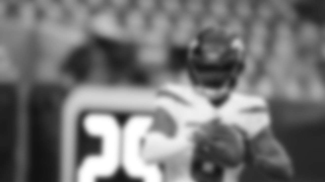 New York Jets wide receiver Elijah Moore (8) warms up before an NFL football game against the Houston Texans in Houston, Sunday, Nov. 28, 2021.