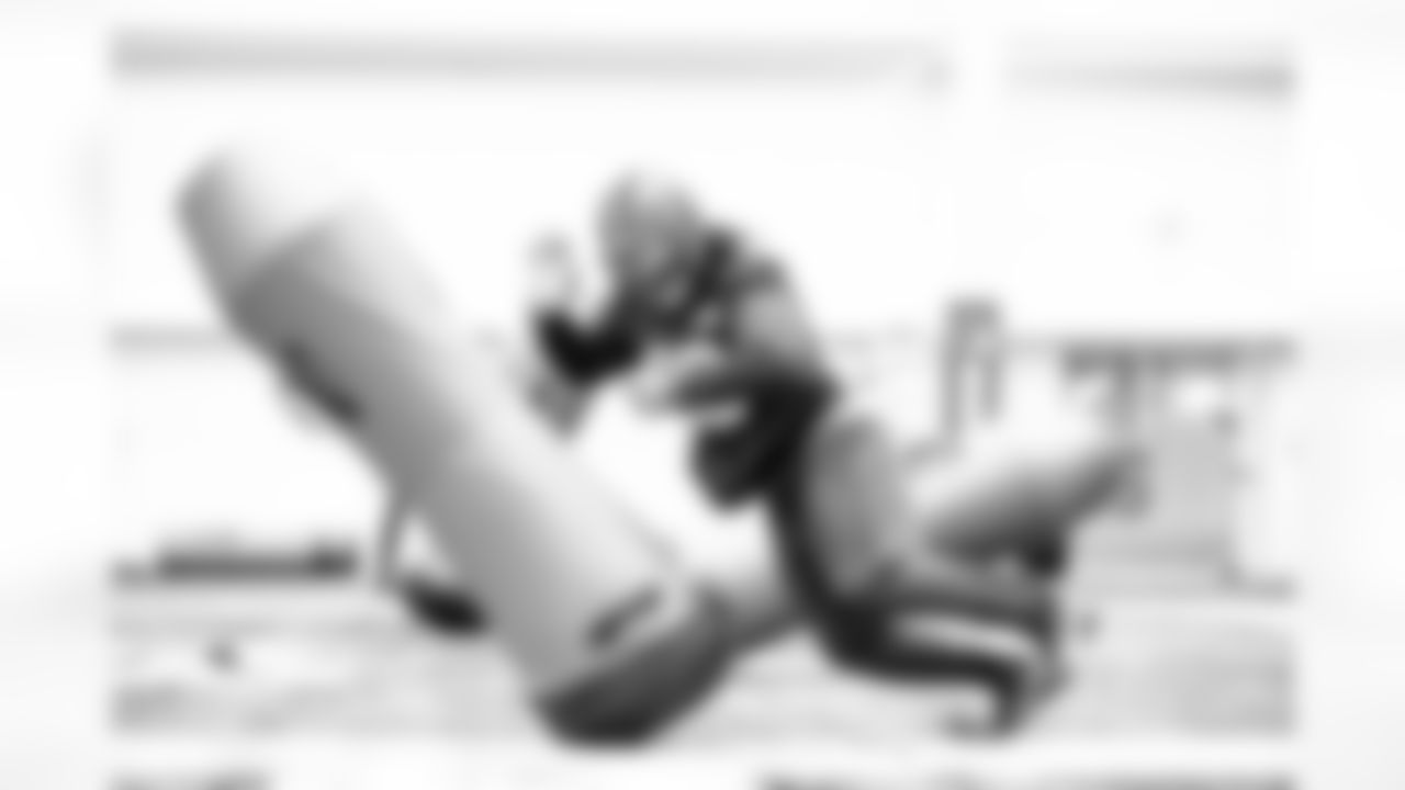 Defensive tackle Sheldon Richardson (98) during practice on November 25, 2020