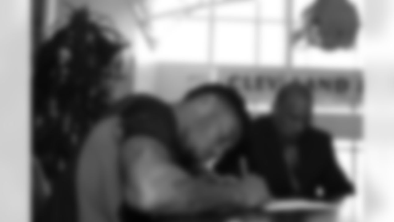 Joe Haden Signs Contract Extension