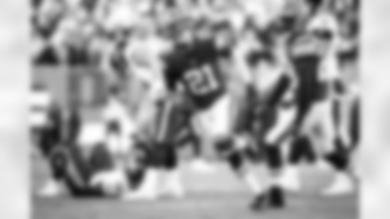 Cornerback Denzel Ward (21) during a NFL football game between the Baltimore Ravens and Cleveland Browns on December 12, 2021 at FirstEnergy Stadium. The Browns won 24-22.