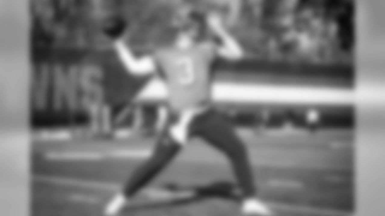 Quarterback Garrett Gilbert (3)