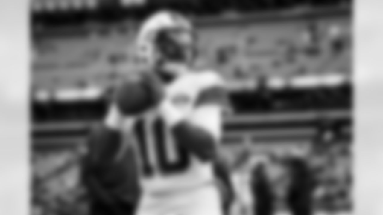 Quarterback P.J. Walker (10) before a NFL football game between the San Francisco 49ers and Cleveland Browns on October 15, 2023 at Cleveland Browns Stadium.