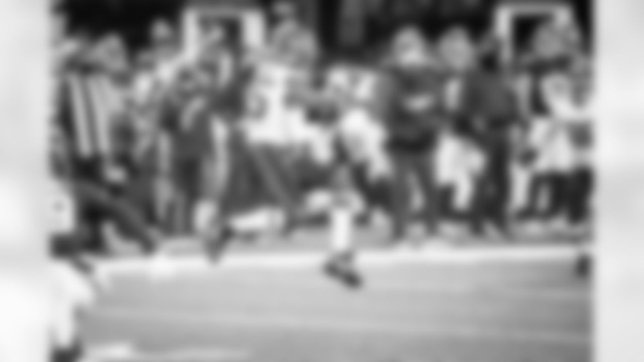 Tight end David Njoku (85) during a NFL football game between the Cleveland Browns and New York Giants on December 20, 2020 on Sunday Night Football at MetLife Stadium. The Browns won 20-6.
