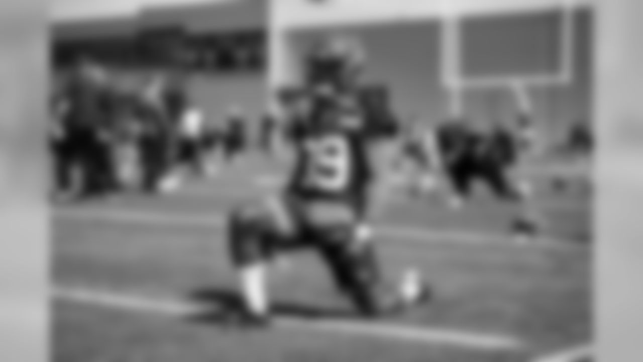 Cornerback Terrance Mitchell (39)