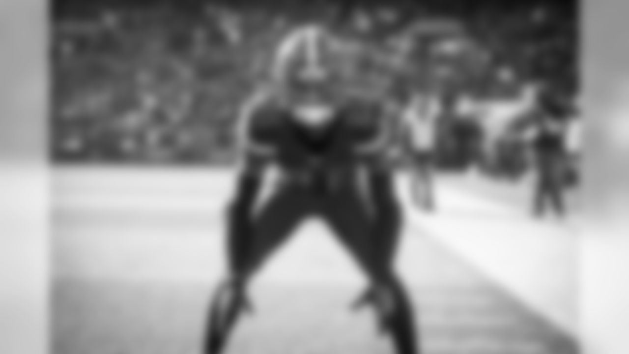 Cornerback Denzel Ward (21)