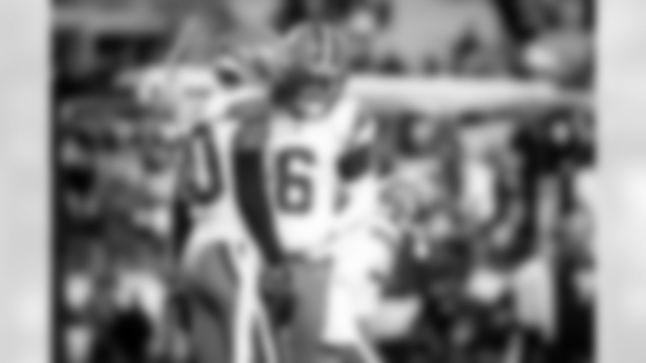 Wide receiver Jarvis Landry (80) and Quarterback Baker Mayfield (6) before a NFL football game between the Cleveland Browns and Pittsburgh Steelers on Monday Night Football on January 3, 2022 at Heinz Field. The Browns lost 14-26.