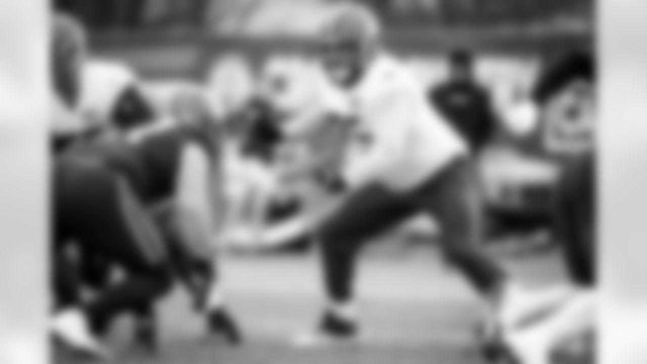 Offensive guard Joel Bitonio (75) during practice at CrossCountry Mortgage Campus on December 29, 2022.