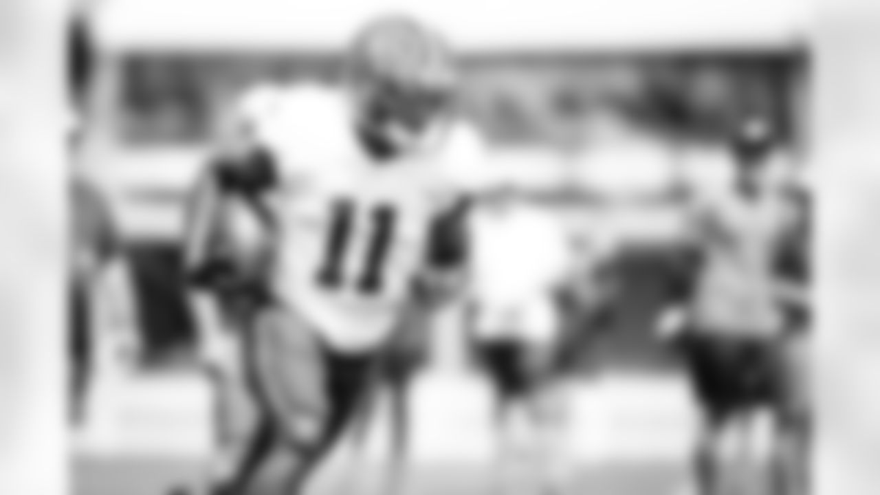 Wide receiver Donovan Peoples-Jones (11) during the sixth day of training camp on August 3, 2021.