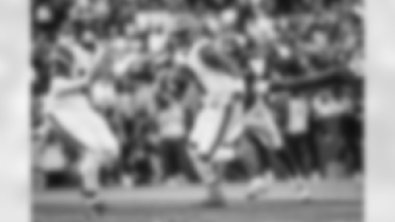 Quarterback Deshaun Watson (4) during a NFL football game between the Cleveland Browns and Washington Commanders on January 1, 2023 at FedEx Field.