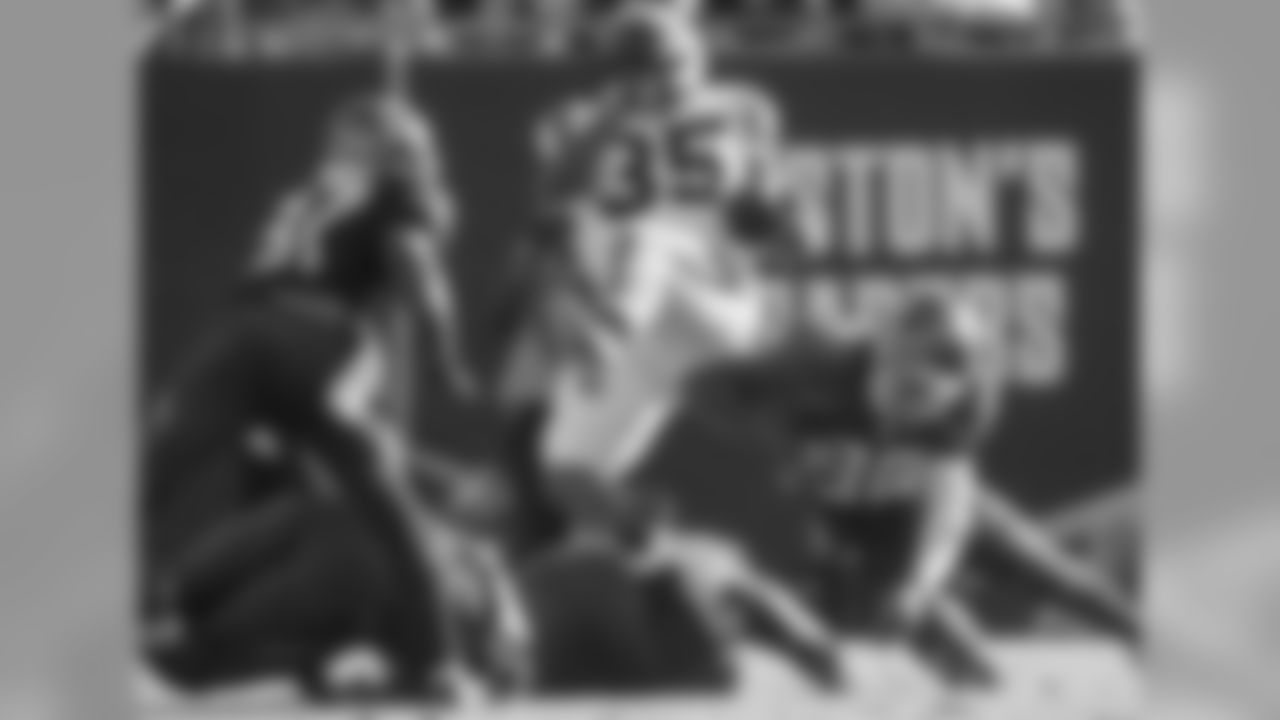 37 S Keith Tandy and #30 S Bradley McDougald