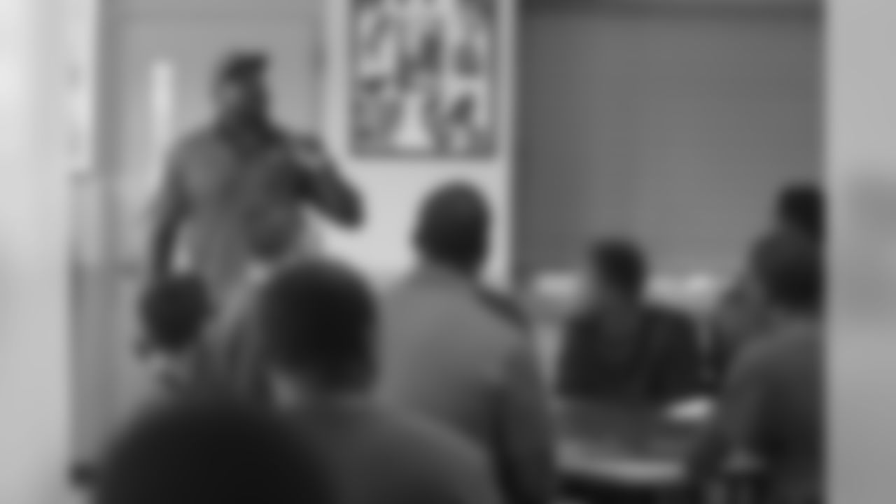 TAMPA, FL- NOVEMBER 06, 2018 - Frank Murphy during the Tampa Bay Buccaneers Social Justice Program visit to Tampa Juvenile Facility in Tampa, FL. Photo By Kyle Zedaker/Tampa Bay Buccaneers