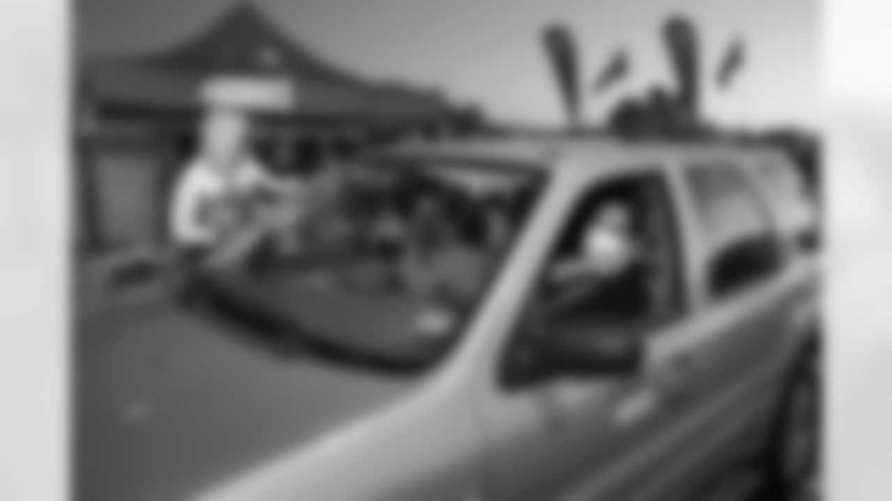 210122_MC_Drive_Through_025