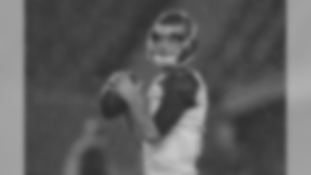 QB Ryan Griffin – 2 Stars